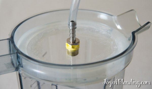 DIY Vitamix vacuum blender lid