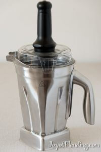 Stainless steel vitamix container with tamper